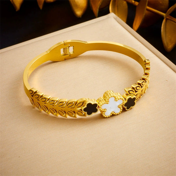 Stainless Steel Jewelry Bracelet Fashion Retro Style With Five Petal Flower And Wheat Ear Pattern Gold Plated