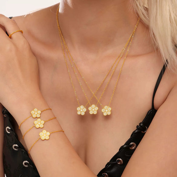 316L Stainless Steel Jewelry Set With Plum Blossom Inlaid Zircon For Women Light Luxury Style Electroplated