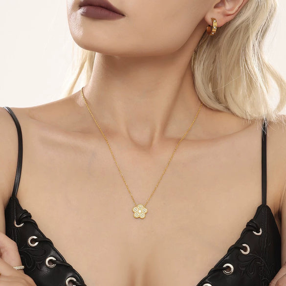 316L Stainless Steel Jewelry Set With Plum Blossom Inlaid Zircon For Women Light Luxury Style Electroplated