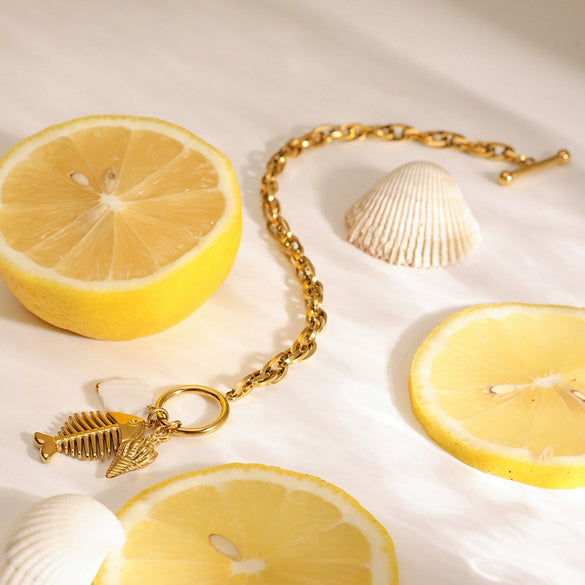 Stainless Steel Jewelry Women's Geometric Shell Fish Bone Conch Pendant Bracelet With 18K Gold Electroplating
