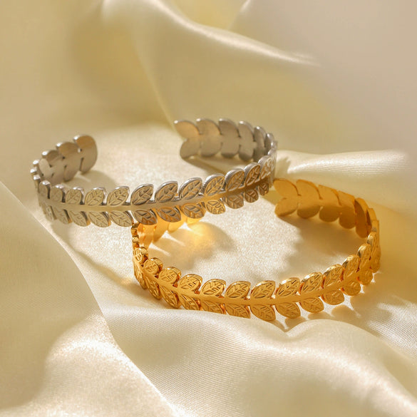 Stainless Steel Leaf Adjustable Open Bracelet For Women Light Luxury Style Electroplated