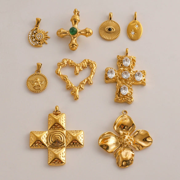Stainless Steel Love Pendant Accessories With Electroplating Treatment