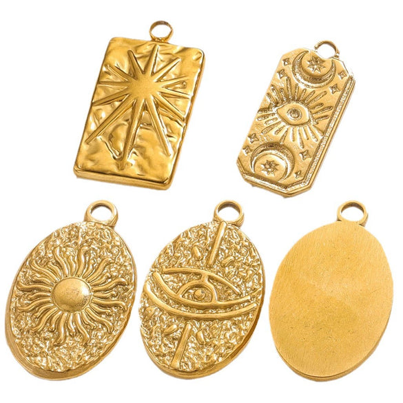 Stainless Steel Love Shape Tarot Sun Star Inspired Electroplated Necklace Pendant Jewelry Accessories