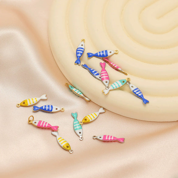 Stainless Steel Minimalist Dripping Oil Small Fish Pendant Necklace Clothing Accessories