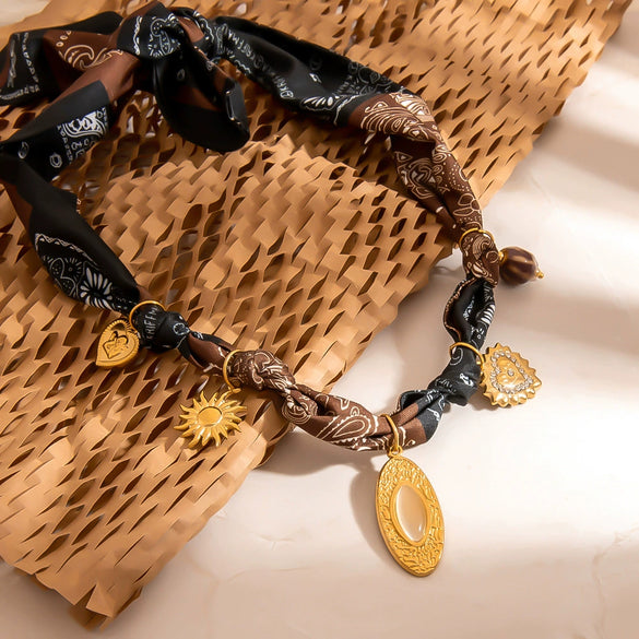 Stainless Steel Minimalist Style Electroplated Necklace And Silk Scarf Jewelry