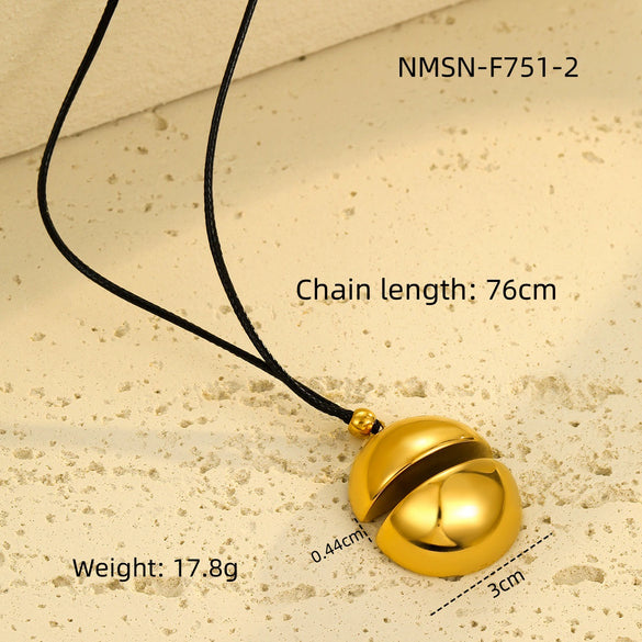 Stainless Steel Necklace With Golden Glossy Round Pendant Electroplated Leather Rope Clavicle Chain Jewelry For Women Fashion Style