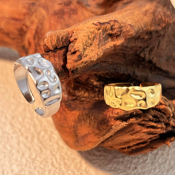 Stainless Steel Open Finger Ring And Metal Knock Pattern Bracelet With Heart Shape Natural Style Electroplating Treatment