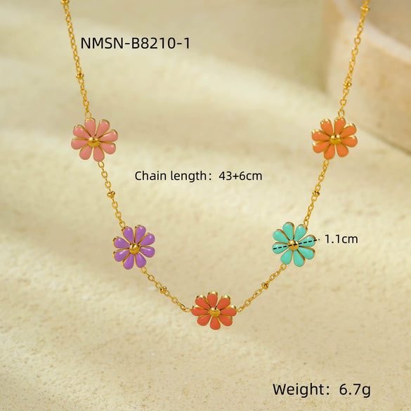 Stainless Steel Plated 18K Gold Daisy Pendant Women's Fashion Necklace