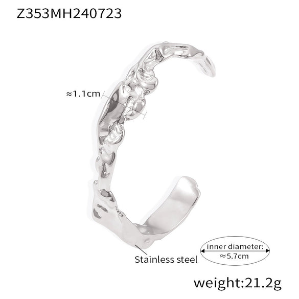 Stainless Steel Plated 18K Gold Irregular Hammer Wavy Opening Bracelet For Women Geometric Style Handicraft