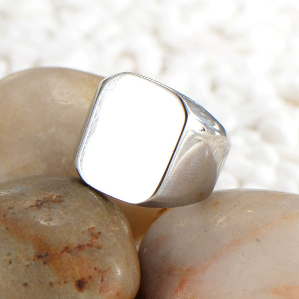 Stainless Steel Polished Square Signet Ring With Glossy Finish Fashion Business Ring For Men And Unisex Wear