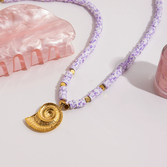 Stainless Steel Retro Animal Geometric Conch Pendant Necklace With Electroplating For Women