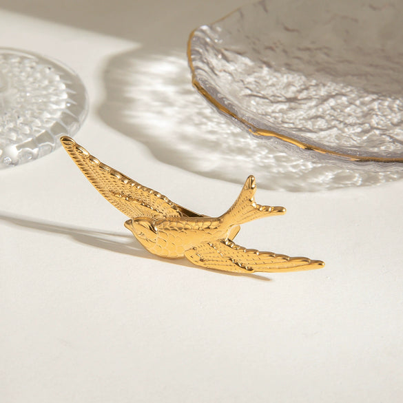 Stainless Steel Retro Bird Hairpin Hair Accessories For Women With Electroplating Design
