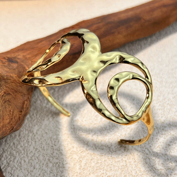 Stainless Steel Retro Geometric Hollow Electroplated Bracelet Jewelry