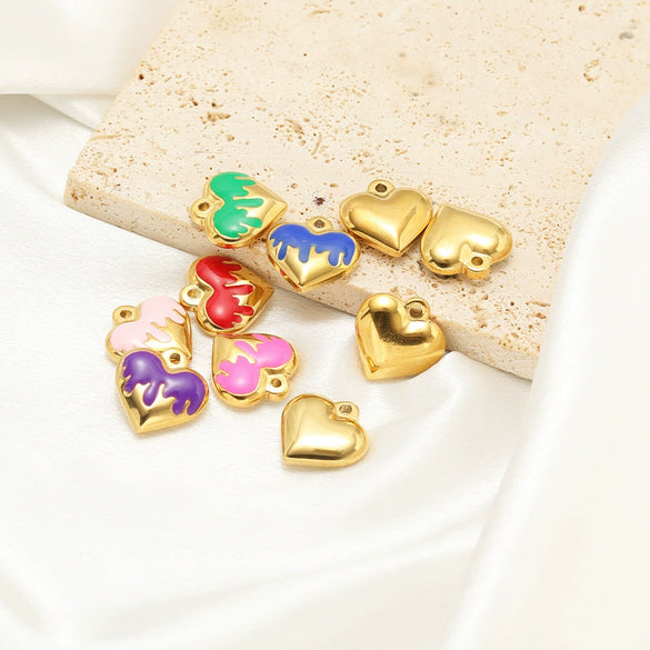 Stainless Steel Retro Heart Pendant Necklace Jewelry Accessories With Electroplating