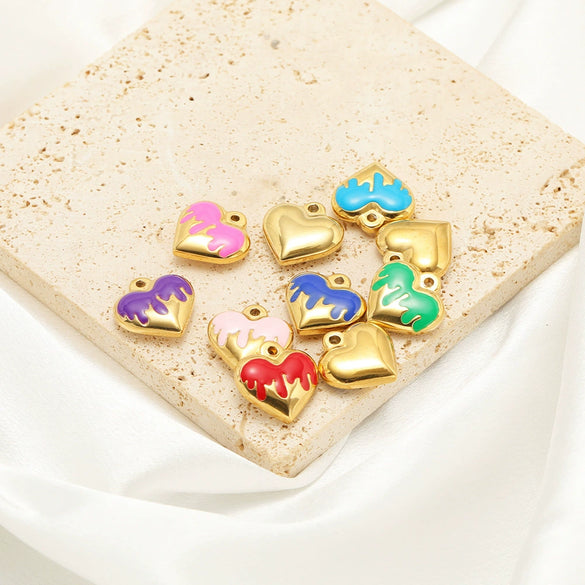 Stainless Steel Retro Heart Pendant Necklace Jewelry Accessories With Electroplating