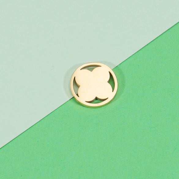Stainless Steel Round Hollow Four Leaf Clover Jewelry Accessories Pendant Electroplated