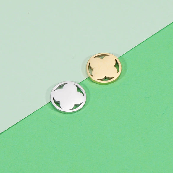 Stainless Steel Round Hollow Four Leaf Clover Jewelry Accessories Pendant Electroplated