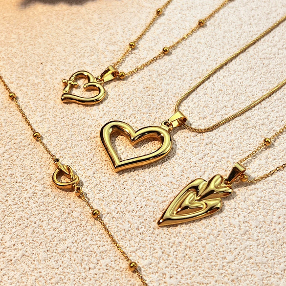Stainless Steel Titanium Steel Love Heart U Shaped Pendant Necklace Electroplating Retro Minimalist Unisex Jewelry