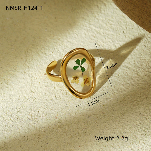 Stainless Steel Women's Ring With Flower Pattern And Electroplating Light Luxury Style