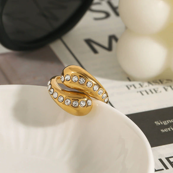 Stainless Steel Women's Ring With Geometric Pattern And Electroplating Light Luxury Style