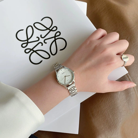 Steel Belt Quartz Watch Alloy Case Ordinary Glass Mirror Cold Style Retro Artistic For Female Students