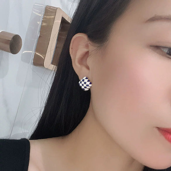 925 Sterling Silver Checkerboard Earrings For Women Minimalist Elegant Electroplated Daily Wear Stud Earrings