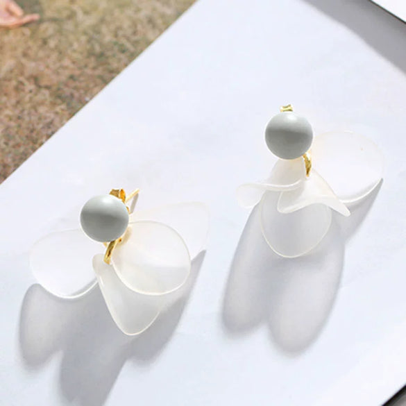 925 Sterling Silver Flower Petal Earrings Simple Electroplated Floral Drop Earrings For Women