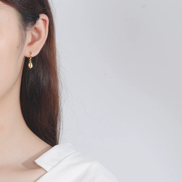 Sterling Silver Geometric Shell Earrings Minimal Versatile Elegant Fashion Earrings