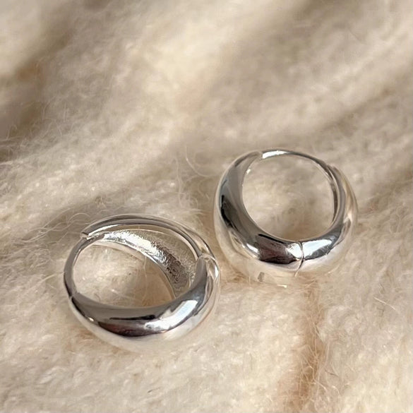 925 Sterling Silver Glossy Women's Earrings With Letters Numbers Text Pattern And Electroplating