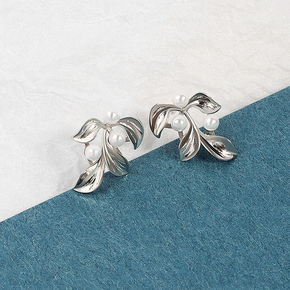 925 Sterling Silver Gold Leaf Pearl Geometric Earrings Simple Exquisite Electroplated Small Stud Earrings For Women