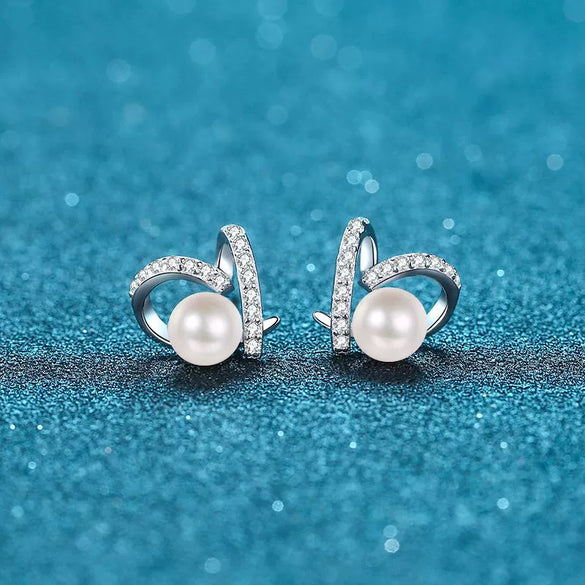 925 Sterling Silver Heart Shaped Freshwater Pearl And Moissanite Earrings With Electroplated Light Luxury Floral Style