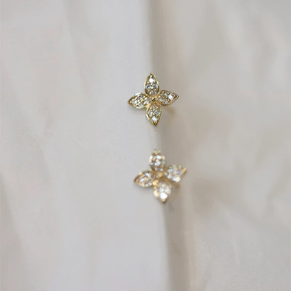 Sterling Silver Hydrangea Flower Earrings Plated With 14K Gold Inlaid With Diamonds