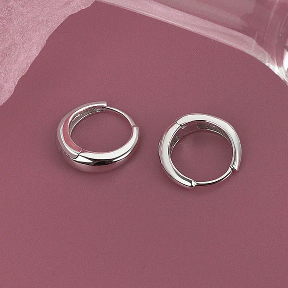 925 Sterling Silver Minimalist Geometric Hoop Earrings For Women Light Luxury Style Silver Ear Buckle
