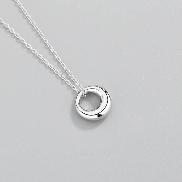 Sterling Silver Minimalist Geometric Pendant Clavicle Necklace For Women With Cross Chain Electroplated Finish