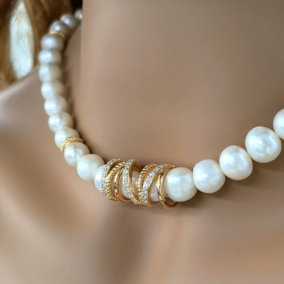 Sterling Silver Natural Freshwater Pearl Geometric Clavicle Necklace With Electroplating
