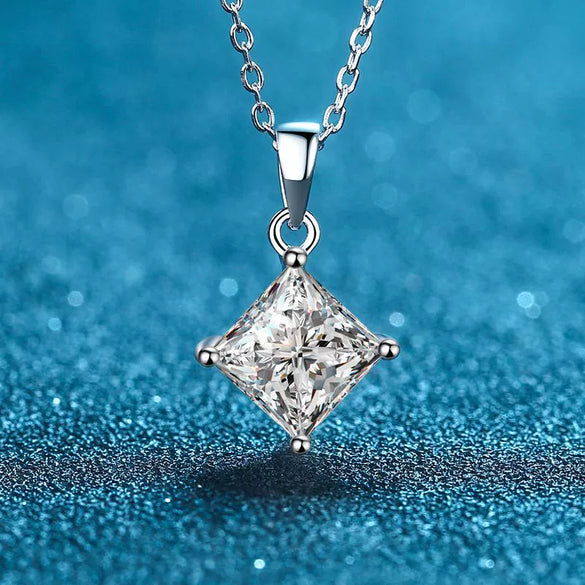 925 Sterling Silver Princess Cut Square Pendant Necklace With Four Prong Setting Geometric Electroplated Design