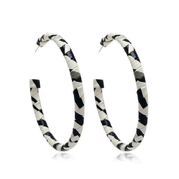 Stylish Black And White Striped Leather C Shaped Earrings Simple Creative Electroplated Statement Earrings