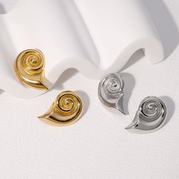 Summer Conch Stainless Steel Gold Plated Earrings For Women With Animal Zodiac Pattern