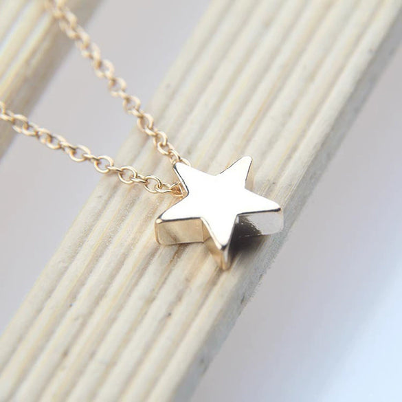Supply Fashion Simple Thick Moon Pendant Necklace Jewelry Wholesale