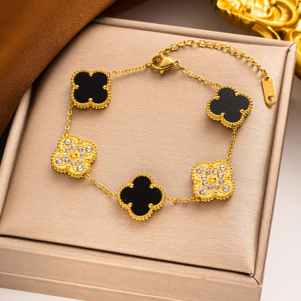 Sweet Four Leaf Clover Titanium Steel Plating 18k Gold Plated Bracelets