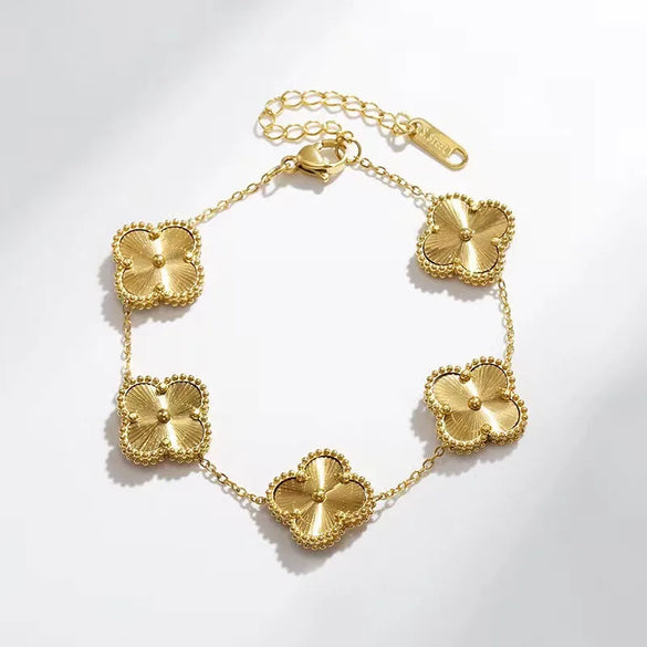 Sweet Four Leaf Clover Titanium Steel Plating 18k Gold Plated Bracelets