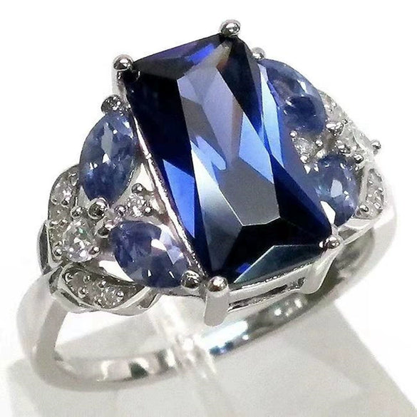 Synthetic Gemstone Zirconia Crown Ring Electroplated Metal Geometric Engagement Jewelry For Unisex