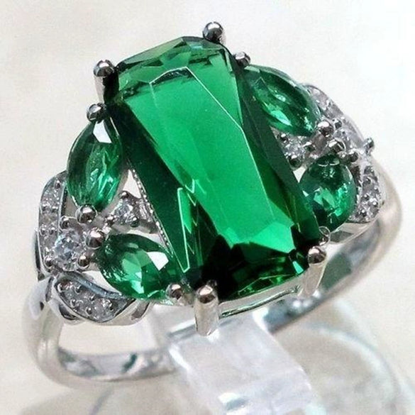 Synthetic Gemstone Zirconia Crown Ring Electroplated Metal Geometric Engagement Jewelry For Unisex