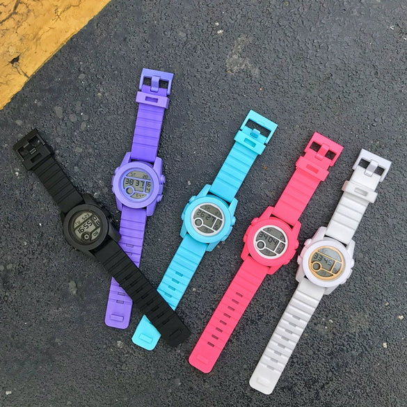Teenagers Plastic And Silicone Round Dial Electronic Sports Watch Leisure Style Allmatch Couple's Watch