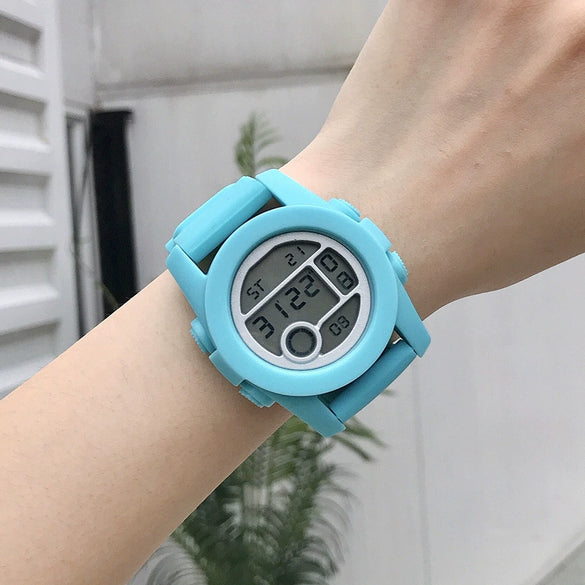 Teenagers Plastic And Silicone Round Dial Electronic Sports Watch Leisure Style Allmatch Couple's Watch