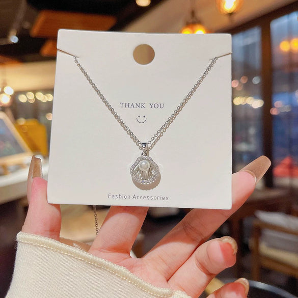 Titanium Steel And Copper Women's Fivepointed Star Pendant Clavicle Chain With Electroplating Design