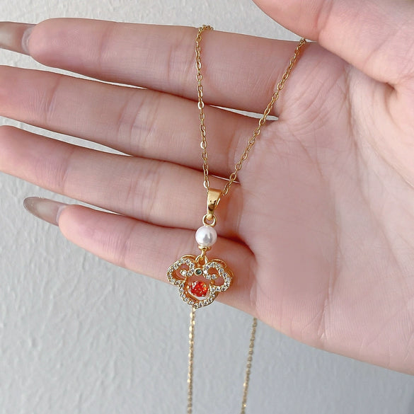 Titanium Steel And Copper Women's Geometric Pendant Necklace With Real Gold Electroplated And Diamond Design
