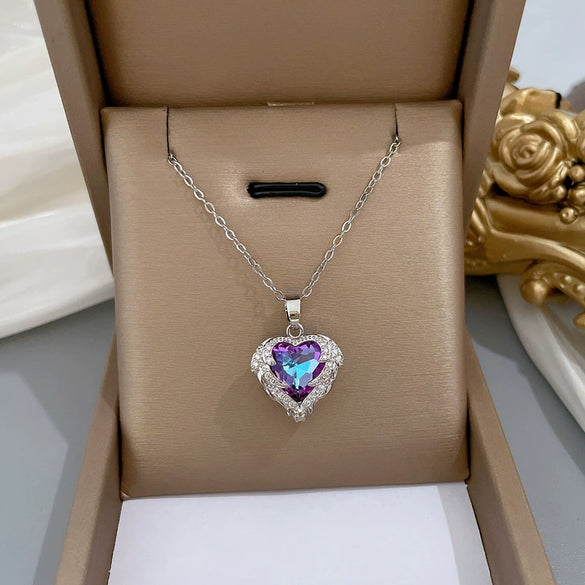 Titanium Steel And Copper Women's Love Heart Necklace With Diamond Microinlay And Geometric Design Cartoon Style