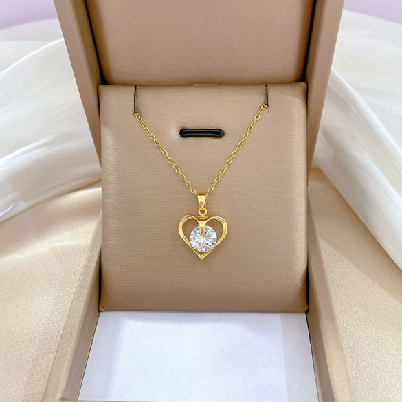 Titanium Steel And Copper Women's Love Heart Necklace With Diamond Microinlay And Geometric Design Cartoon Style