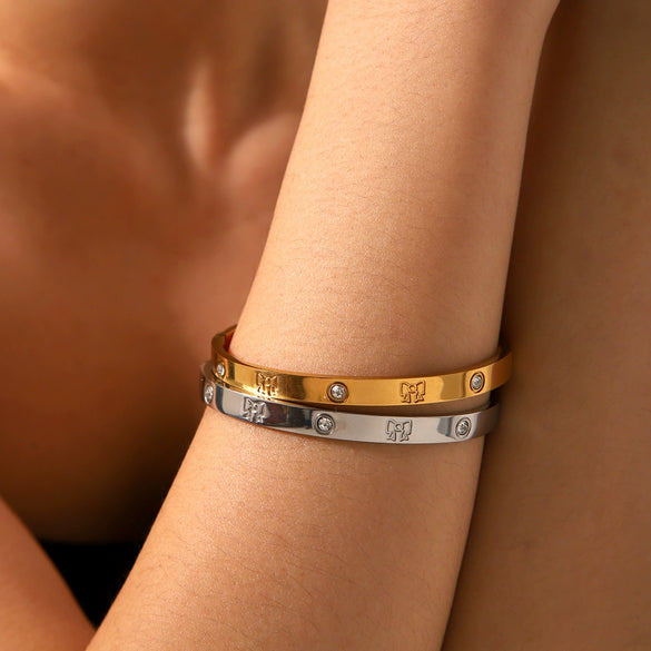 Titanium Steel And Stainless Steel Diamondencrusted Bow Zircon Women's Bracelet With Electroplating